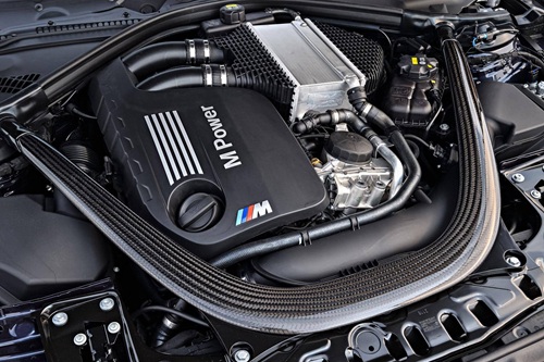 Двигатель BMW S55